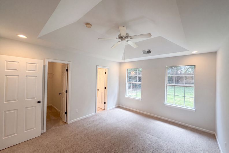 Photo 4 of 24 of 220 Longshadow Dr, Lexington, SC
