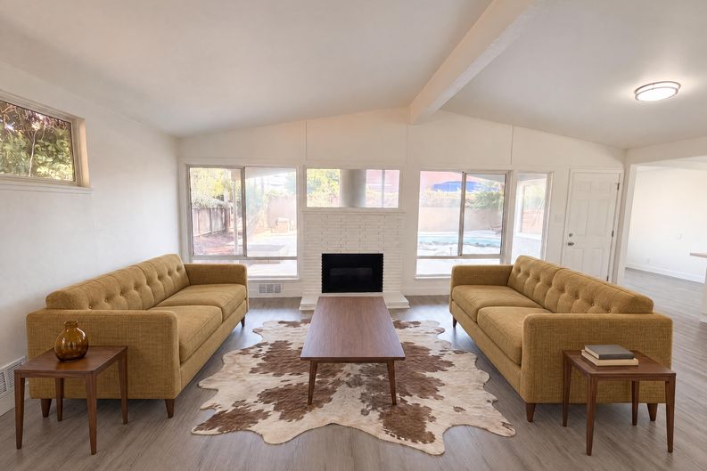Photo 3 of 29 of 4224 Boone Ln, Sacramento, CA
