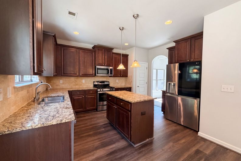 Photo 7 of 29 of 2182 Apple Orchard Way, Austell, GA