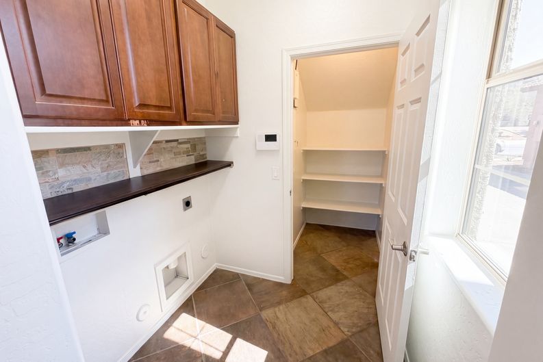 Photo 17 of 40 of 2513 W Florentine Rd, Phoenix, AZ