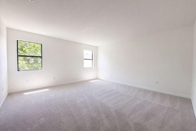 Photo 12 of 28 of 13020 SW 221st St, Miami, FL