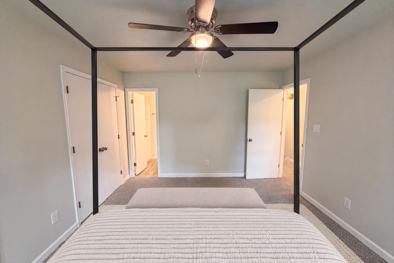 Photo 4 of 18 of 11 Chanter Ct, Durham, NC