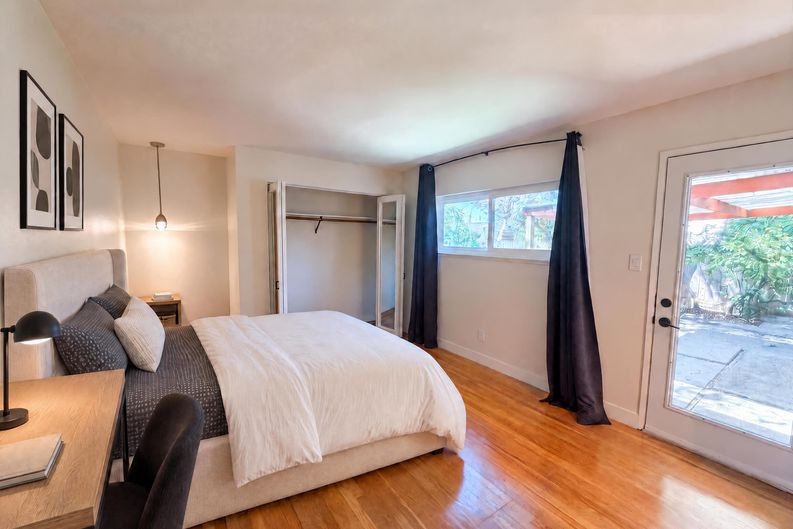 Photo 11 of 27 of 9630 Beachwood Dr, Orangevale, CA