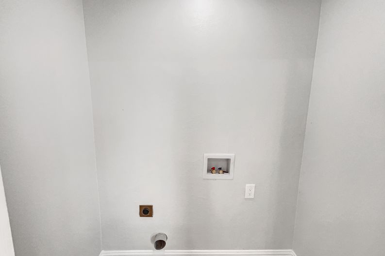 Photo 14 of 16 of 9618 Tamalpais Dr, Dallas, TX