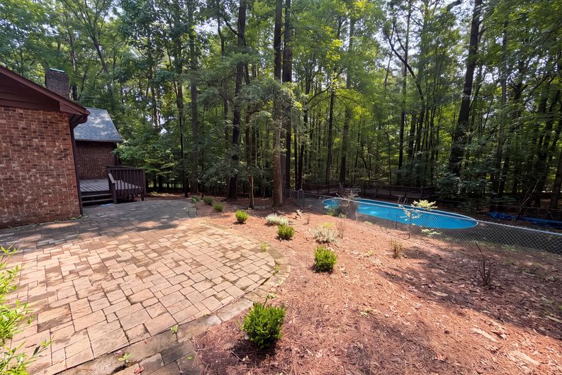 Photo 16 of 18 of 204 Boulder Bluff Trl, Chapel Hill, NC