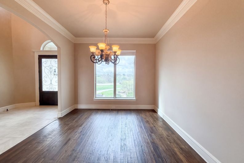 Photo 8 of 25 of 1119 Mallard Pointe Dr, Cedar Hill, TX