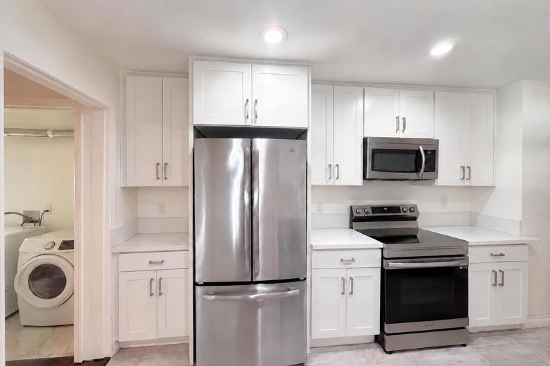 Photo 8 of 26 of 605 Ash St, Lake Oswego, OR