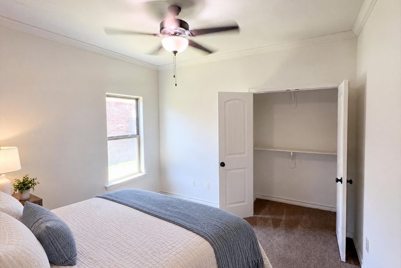 Photo 15 of 27 of 8809 10th St, Lubbock, TX