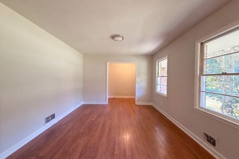 Photo 7 of 34 of 3091 Beechwood Dr, Lithia Springs, GA