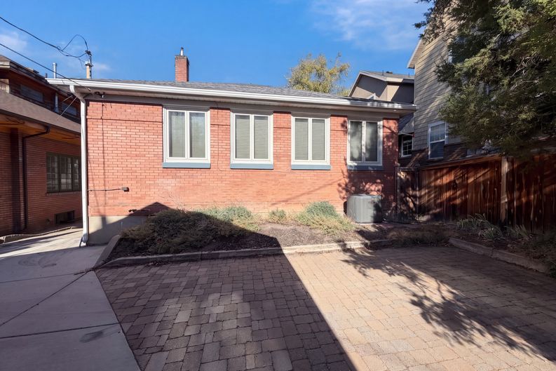 Photo 5 of 28 of 384 E St, Salt Lake City, UT