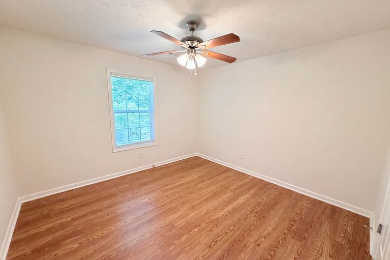 Photo 15 of 28 of 112 Platte St, Winder, GA