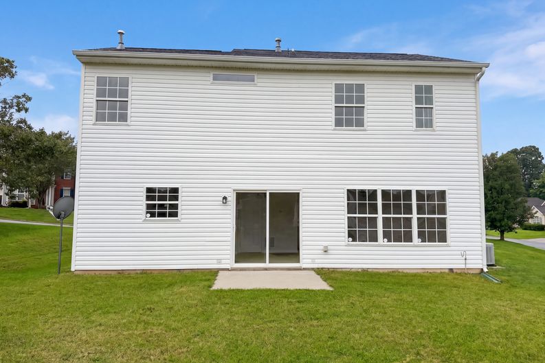 Photo 5 of 21 of 315 Royal Grey Ct, Winston Salem, NC