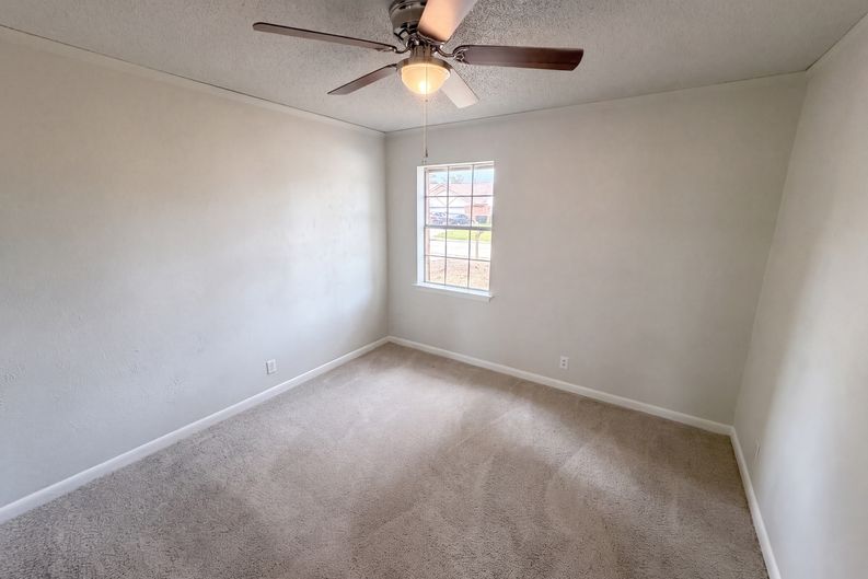Photo 20 of 21 of 912 S 23rd St, Nederland, TX