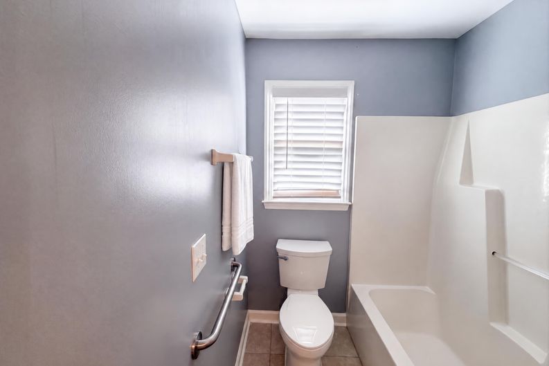 Photo 14 of 18 of 513 Saint Croix Dr, Holly Springs, NC