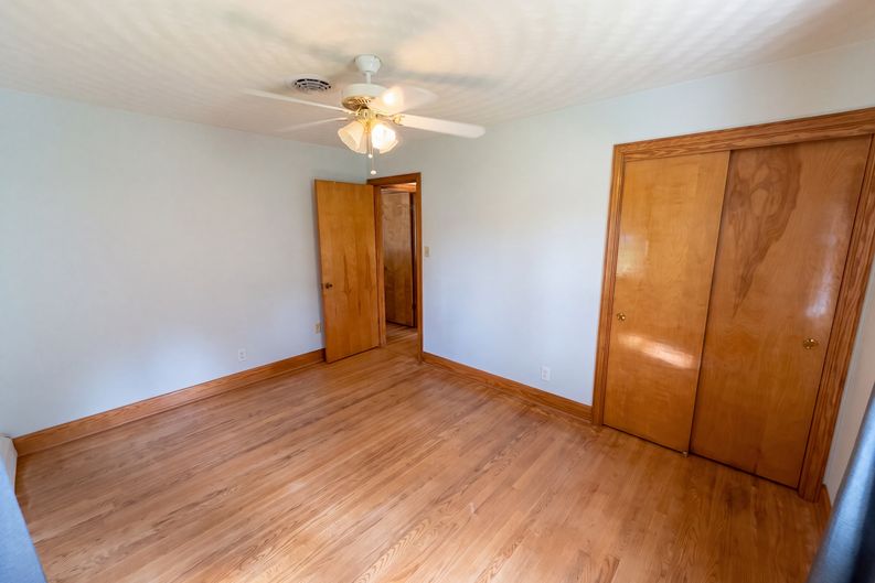 Photo 13 of 20 of 2406 Drum Creek Rd, Chesapeake, VA