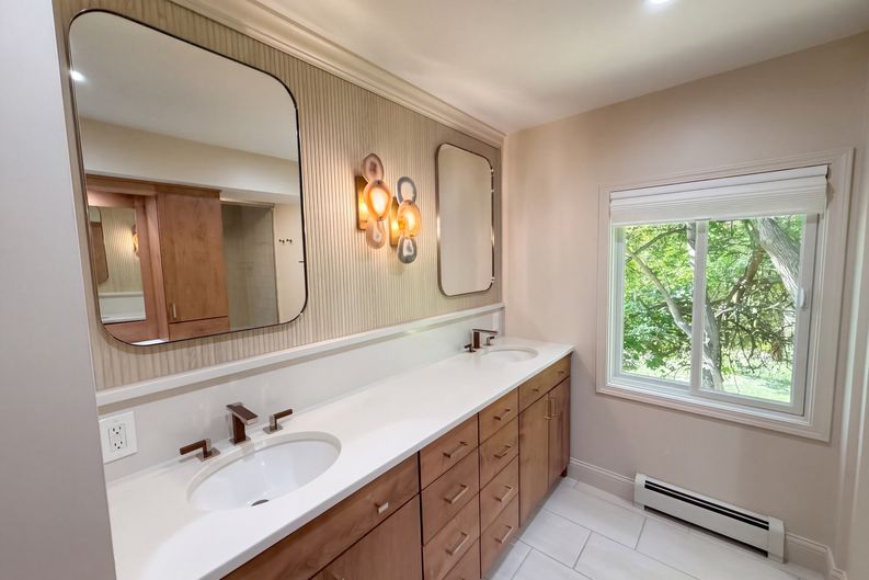 Photo 45 of 67 of 50 E Summit St, Chagrin Falls, OH