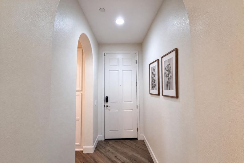 Photo 10 of 28 of 4920 Ocean Ln, Elk Grove, CA