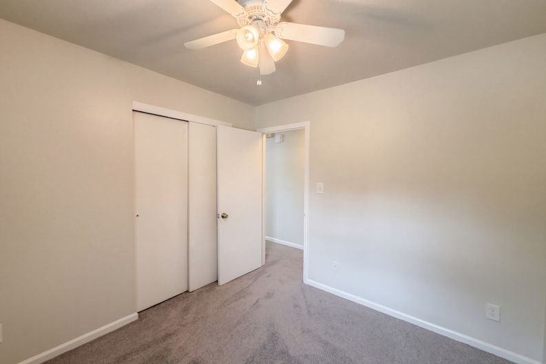 Photo 11 of 17 of 422 Pearson Dr, Durham, NC