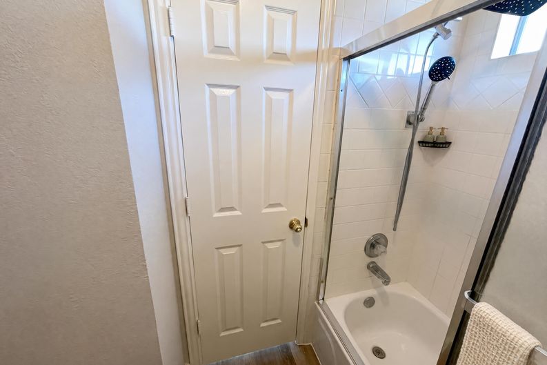 Photo 8 of 23 of 3421 Sandy Trail Ln, Plano, TX