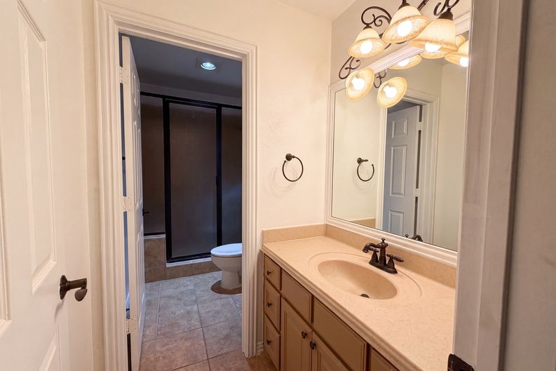 Photo 14 of 28 of 1930 Fair Oaks Ln, Prosper, TX