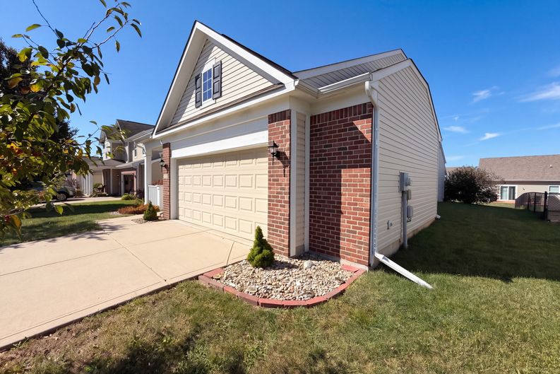 Photo 26 of 31 of 4128 Ballybay Ln, Indianapolis, IN