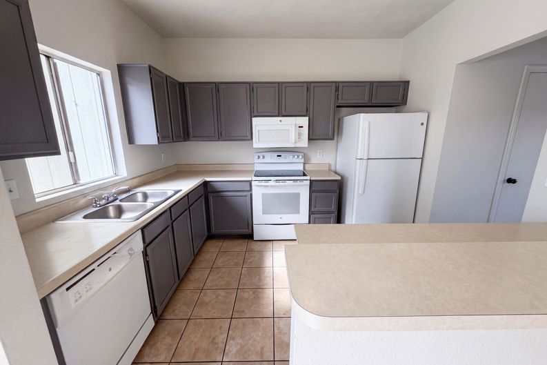 Photo 8 of 19 of 1601 N Saba St, Chandler, AZ