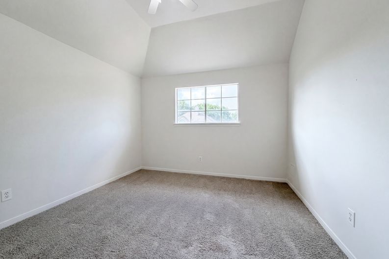 Photo 11 of 20 of 6214 Spencers Glen Way, Sugar Land, TX