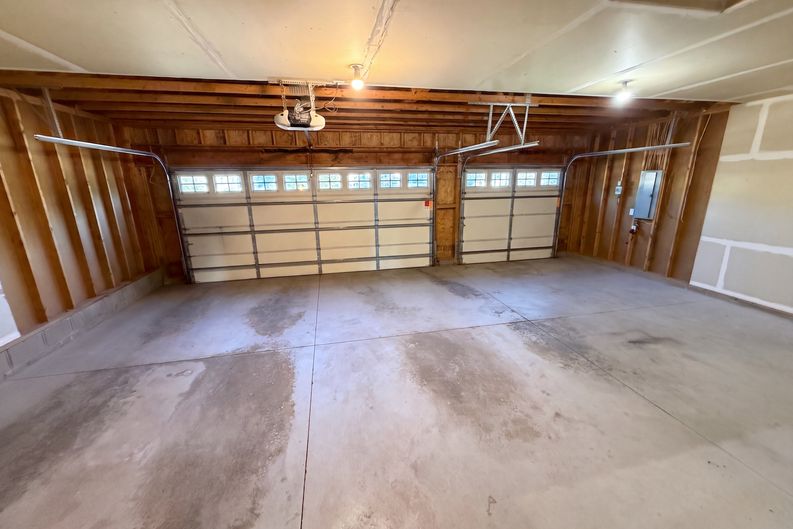 Photo 33 of 42 of 4595 196th St W, Farmington, MN