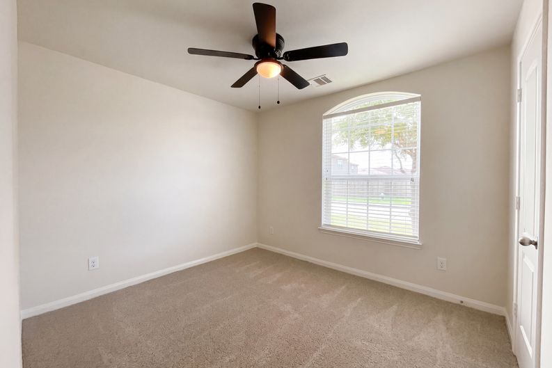 Photo 9 of 16 of 8735 Hazel Rose Sky Dr, Humble, TX
