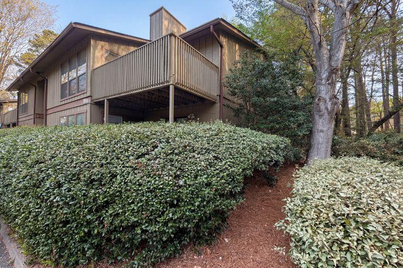 Photo 5 of 24 of 1013 Dunbar Dr, Atlanta, GA
