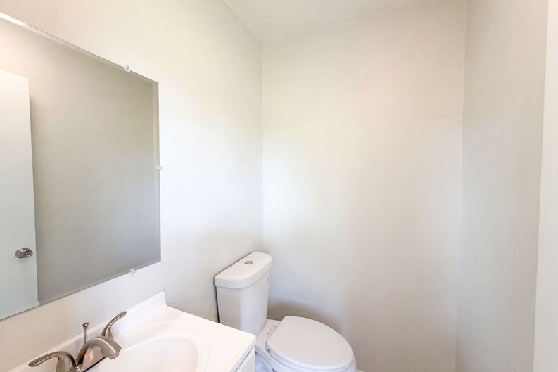 Photo 15 of 24 of 1262 Padgett Cir, Lady Lake, FL