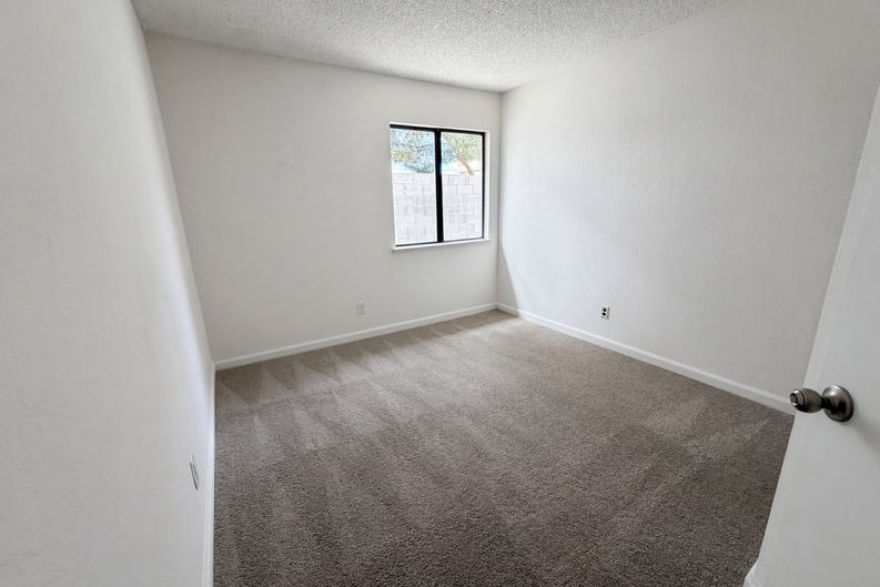 Photo 25 of 41 of 3607 Duffy Cir, North Las Vegas, NV