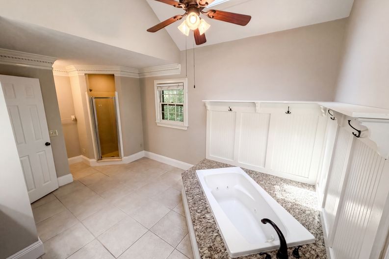 Photo 23 of 46 of 2360 Kimbrough Ct, Atlanta, GA