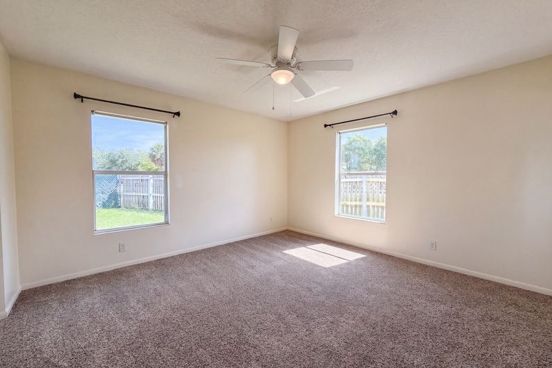 Photo 4 of 20 of 1418 S K St, Lake Worth Beach, FL