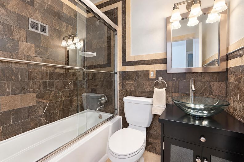 Photo 11 of 17 of 2322 Ruckert Ave, Saint Louis, MO