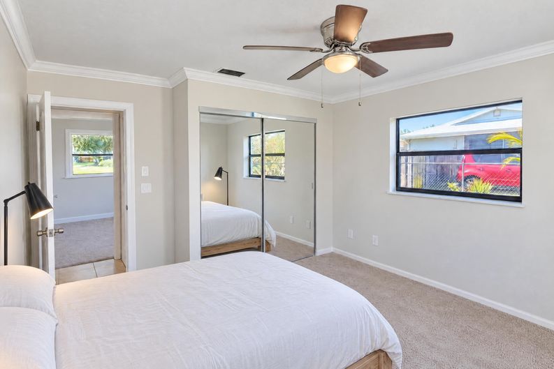 Photo 12 of 18 of 154 SE Soneto Ct, Port Saint Lucie, FL