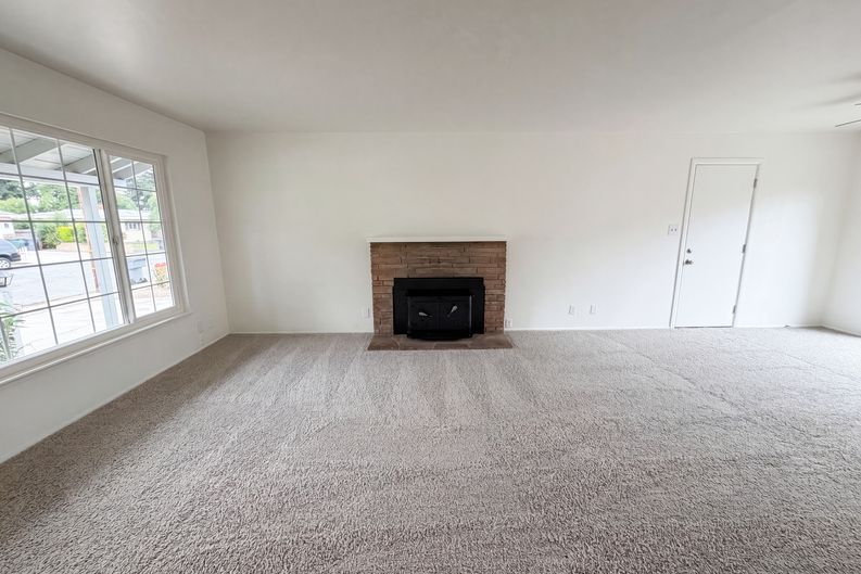 Photo 8 of 24 of 648 Lewis Ave, Yuba City, CA