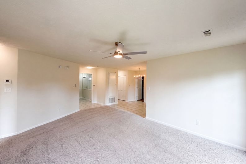 Photo 9 of 25 of 6120 Dorchester Dr, Rex, GA