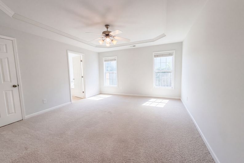 Photo 4 of 16 of 161 Bennington Dr, Raeford, NC