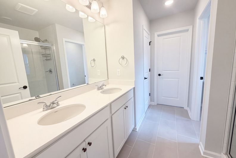 Photo 13 of 19 of 133 Timber Crest Trl, White Bluff, TN