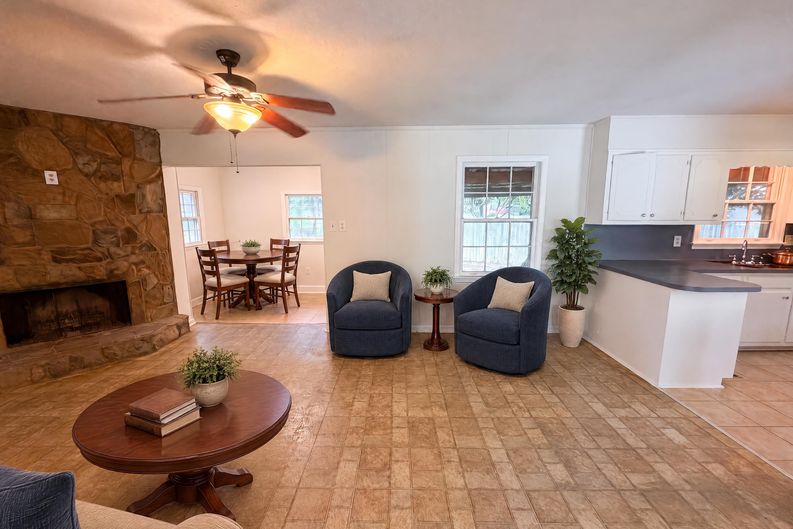 Photo 7 of 21 of 1276 Robin Rd NE, Conyers, GA