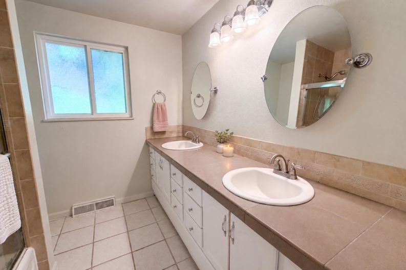 Photo 25 of 43 of 7447 S Ames Ct, Littleton, CO