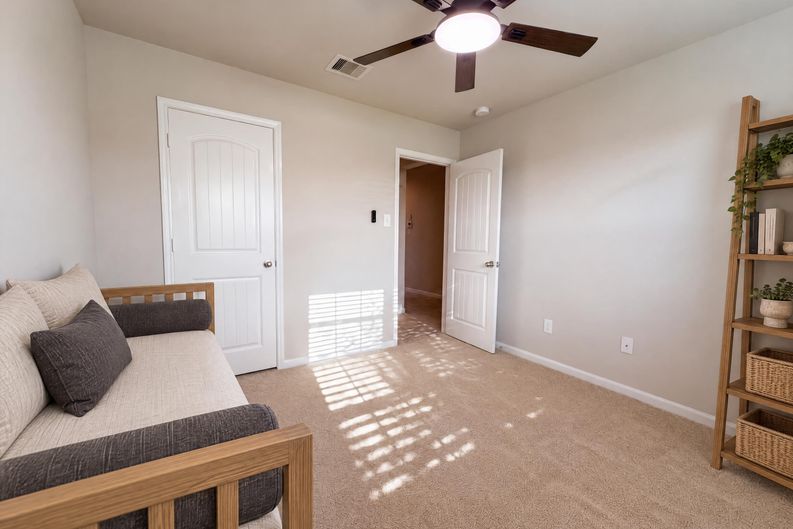 Photo 12 of 24 of 8322 Oakleaf Meadow Ct, Rosharon, TX