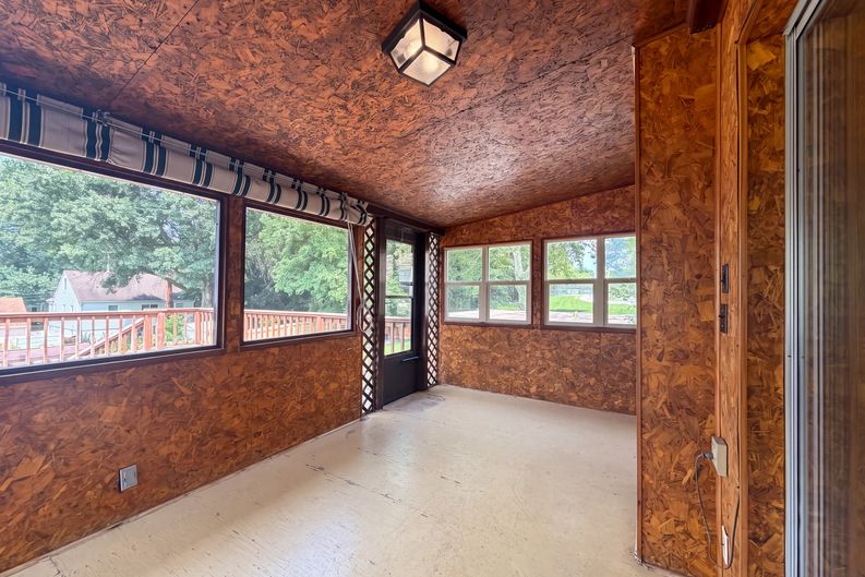 Photo 14 of 20 of 6971 Warder Dr, Cincinnati, OH