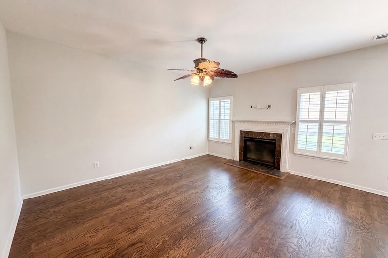 Photo 9 of 23 of 195 Lotz Dr, Summerville, SC