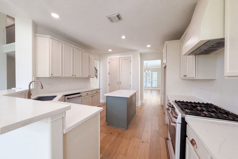 Photo 33 of 38 of 11314 Sailwing Creek Ct, Pearland, TX