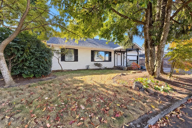 Photo 28 of 32 of 1341 N Clark St, Cornelius, OR