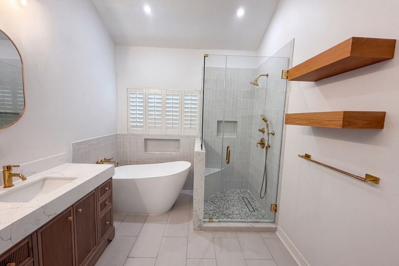 Photo 13 of 21 of 18743 Chapel Ln, Huntington Beach, CA
