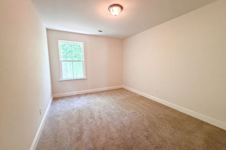 Photo 10 of 17 of 9622 Scarborough Ct, Summerville, SC
