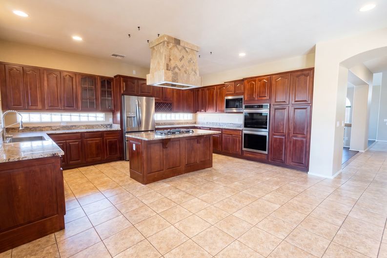 Photo 12 of 41 of 9625 W Oberlin Way, Peoria, AZ